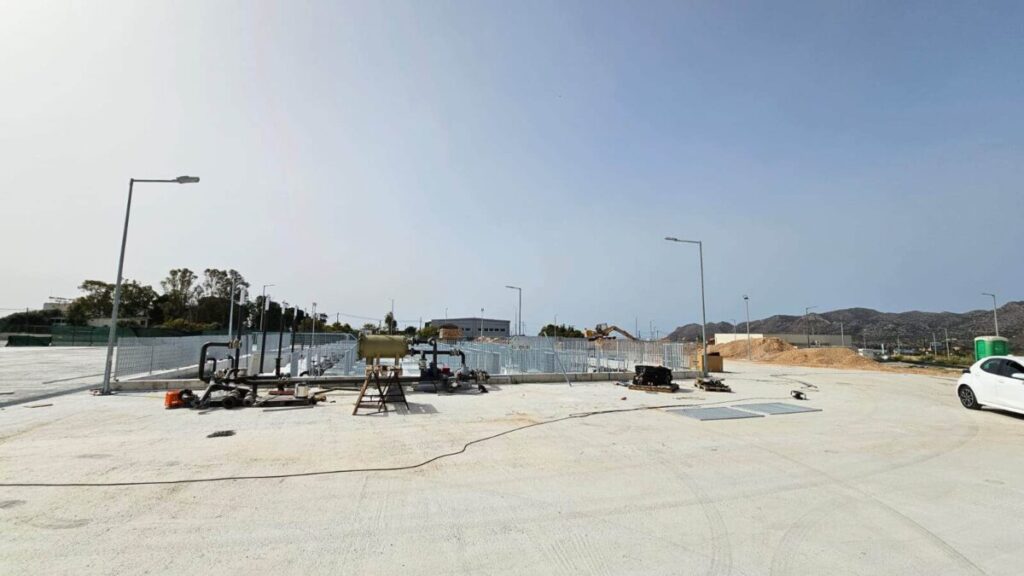 Reinforcement mat for tank slab prior to concrete pour #1