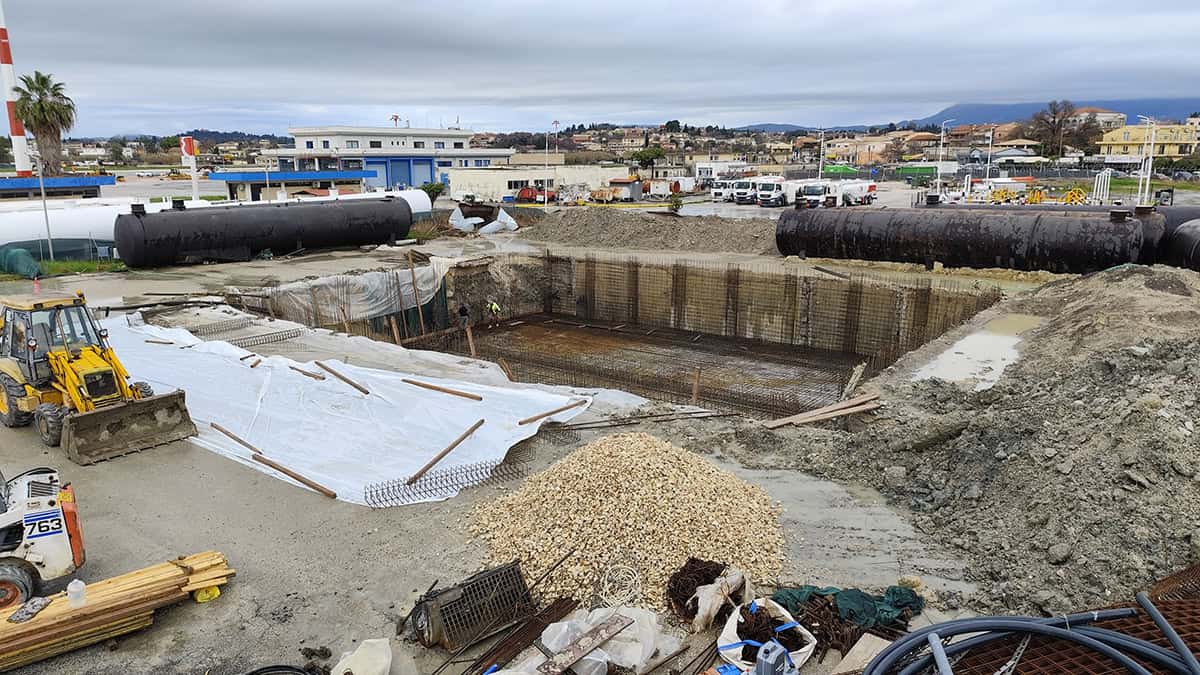 Installation of new fuel storage tanks at Corfu International Airport