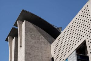 Φέρων οργανισμός κτιρίου από οπλισμένο σκυρόδεμα κατά την κατασκευή